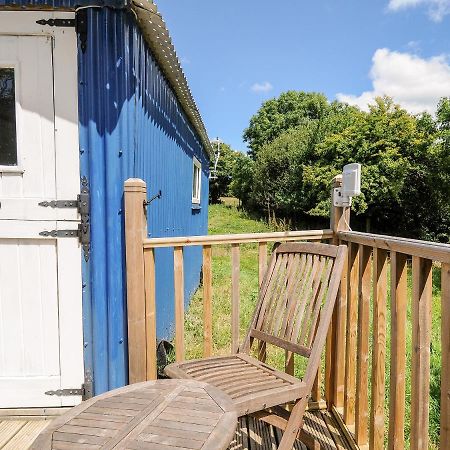 Shepherds Hut Villa Lostwithiel Exterior foto