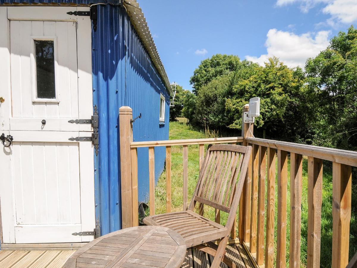 Shepherds Hut Villa Lostwithiel Exterior foto