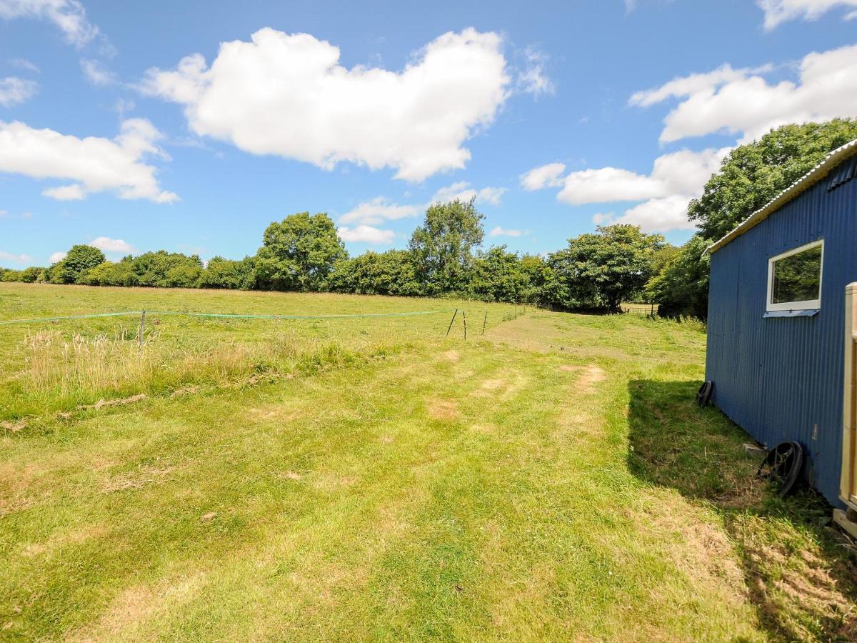 Shepherds Hut Villa Lostwithiel Exterior foto