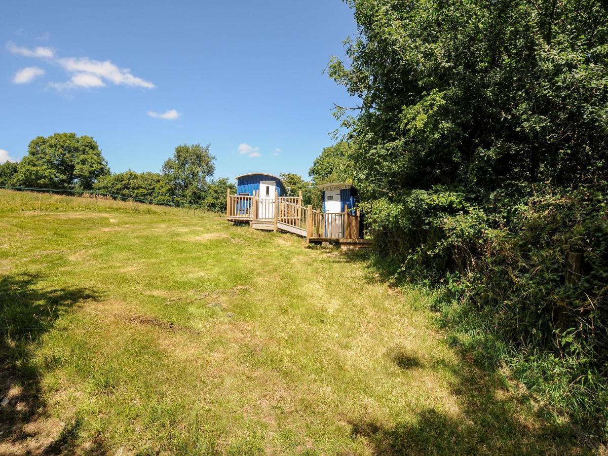 Shepherds Hut Villa Lostwithiel Exterior foto