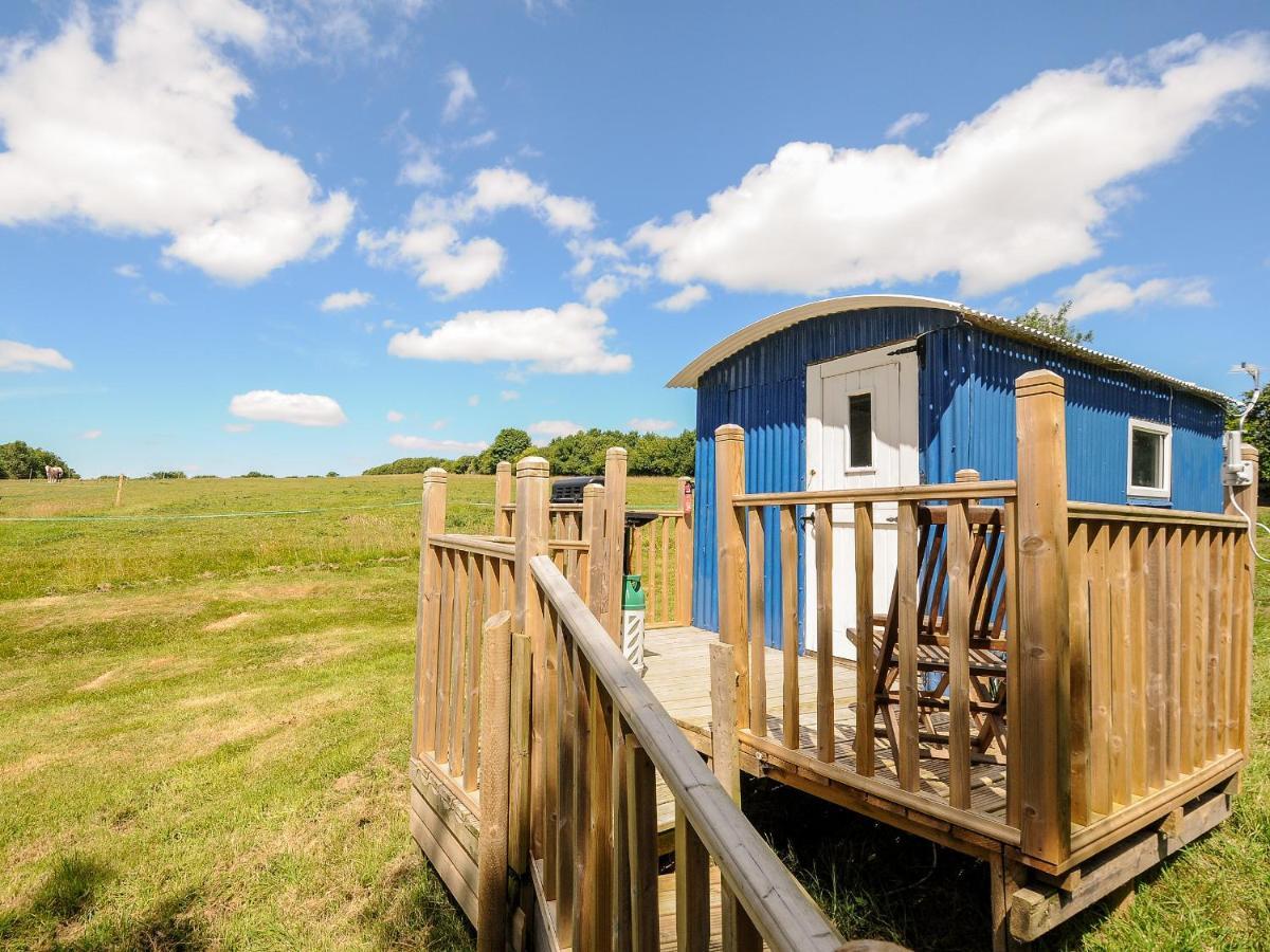 Shepherds Hut Villa Lostwithiel Exterior foto