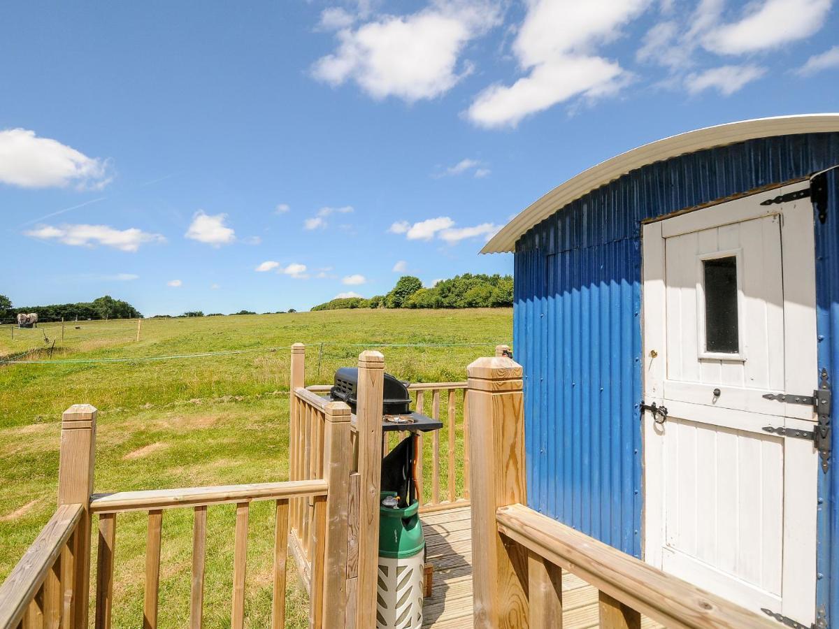 Shepherds Hut Villa Lostwithiel Exterior foto